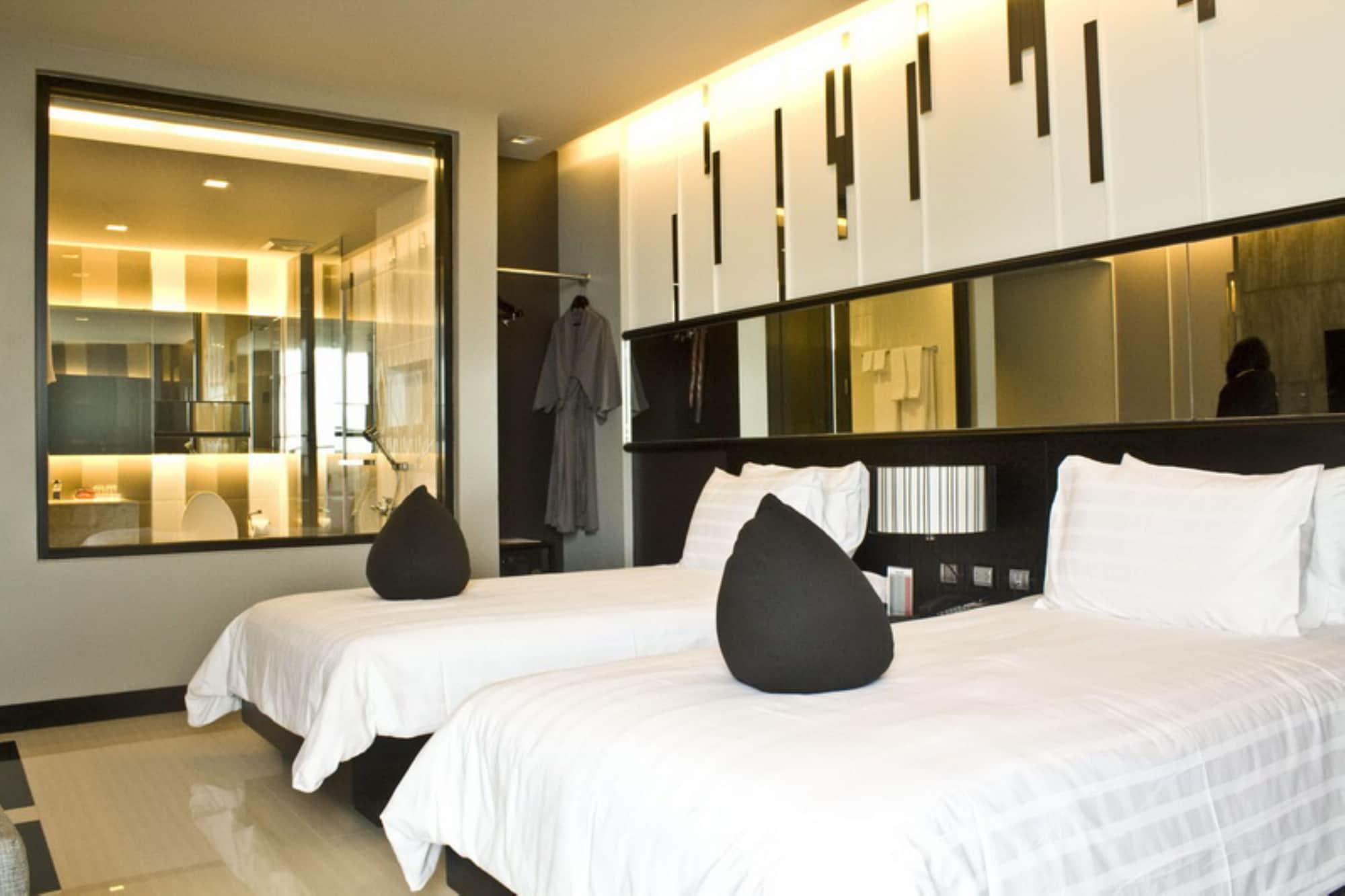 Tsix5 Phenomenal Hotel Pattaya Eksteriør bilde