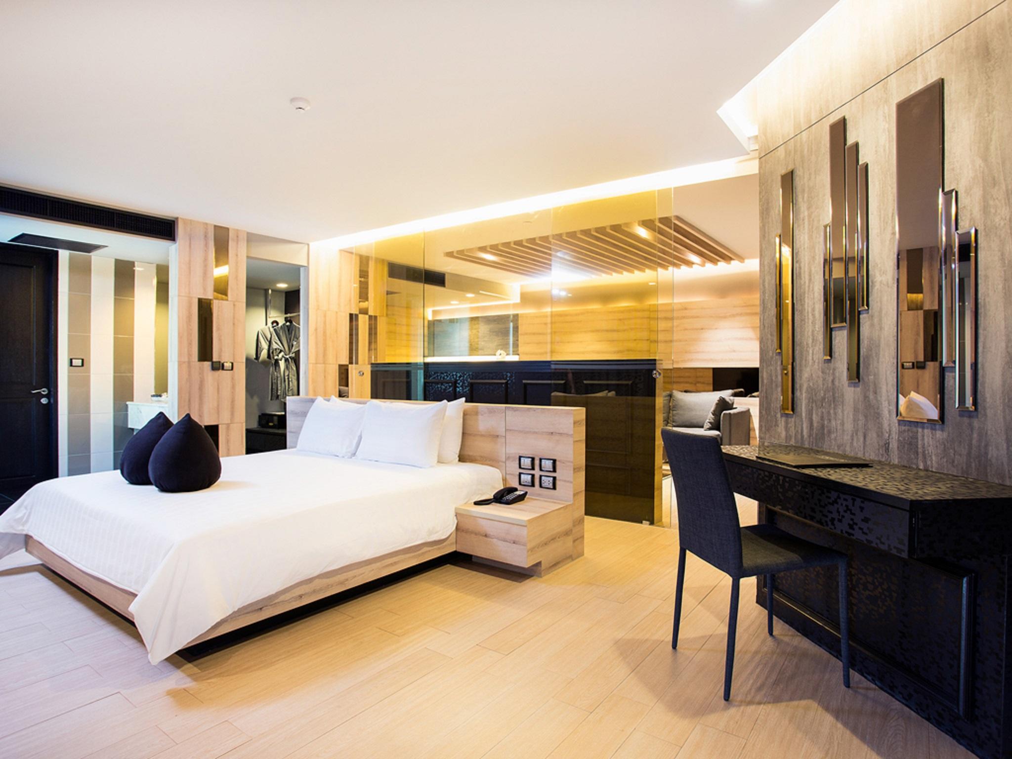 Tsix5 Phenomenal Hotel Pattaya Eksteriør bilde
