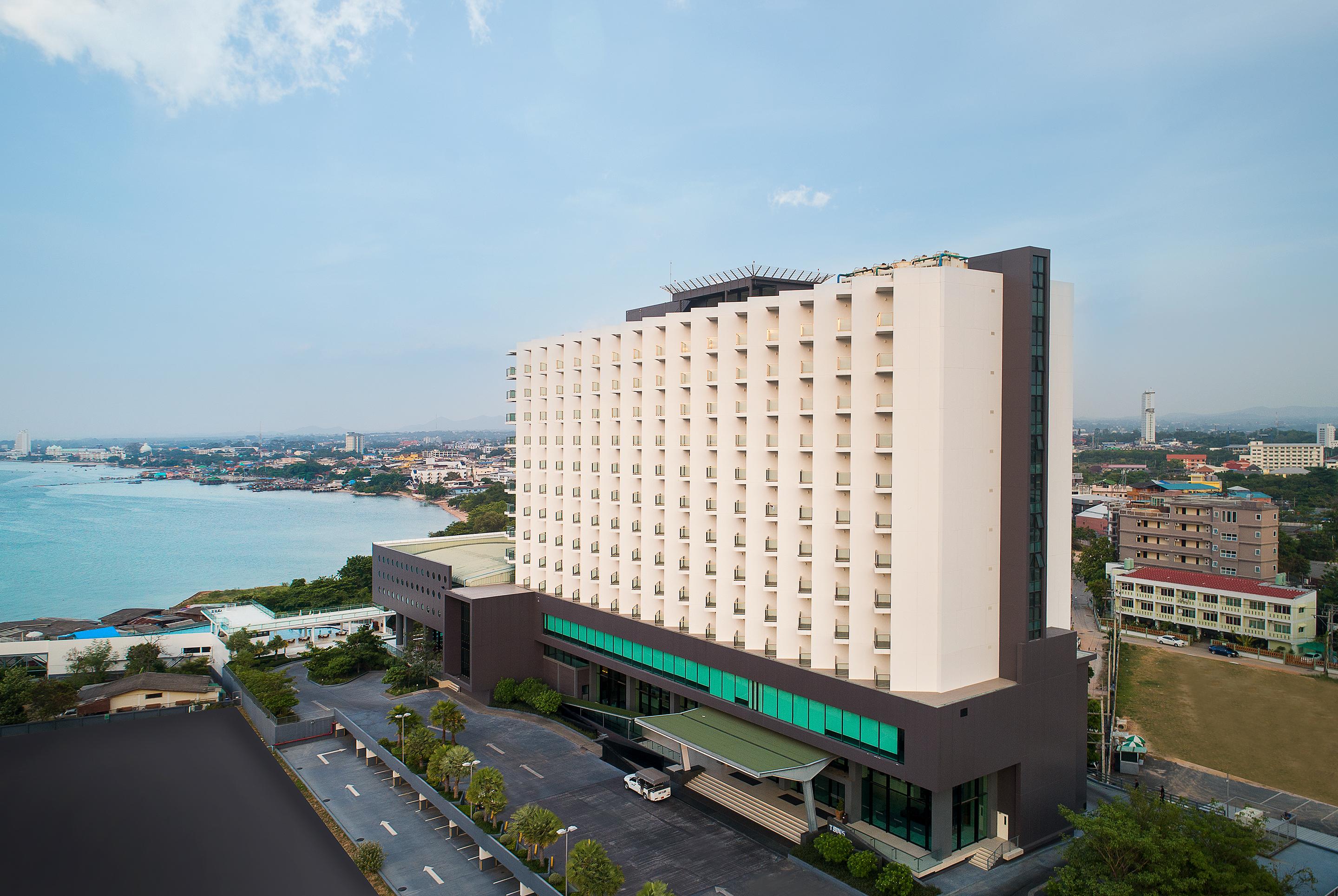 Tsix5 Phenomenal Hotel Pattaya Eksteriør bilde