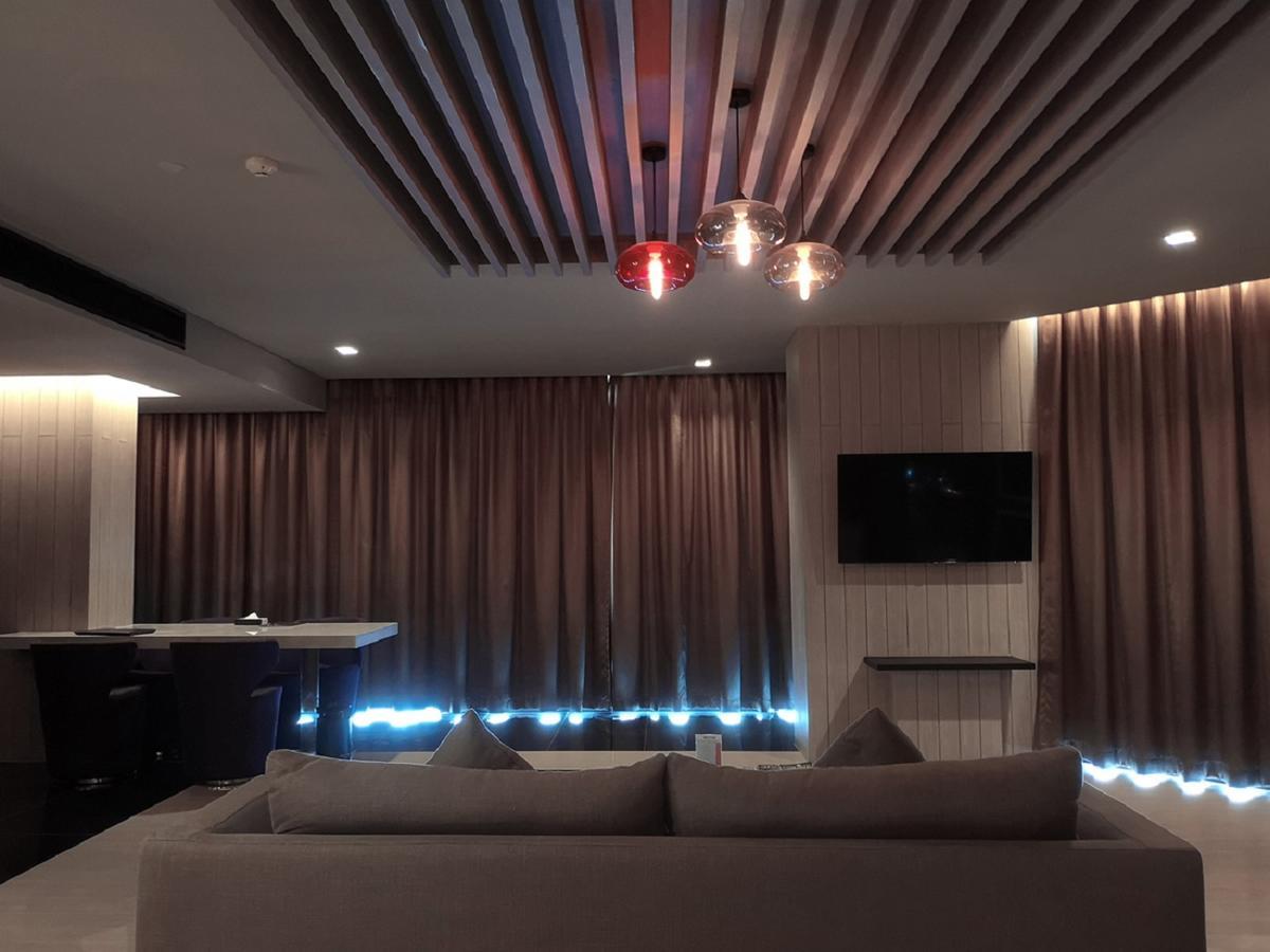 Tsix5 Phenomenal Hotel Pattaya Eksteriør bilde